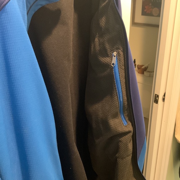 COPY - COPY - Marmot windstopper jacket - Picture 3 of 5